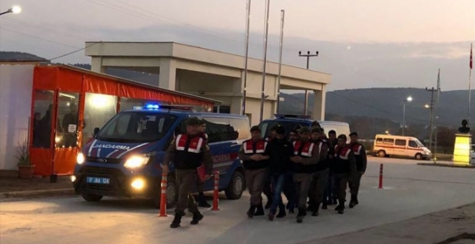 Çanakkale'de terör örgütü propagandasına 4 gözaltı