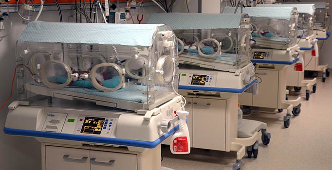 Bulgaristan'da 3 bin euroya satılık bebek