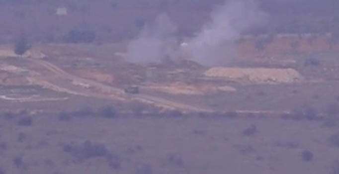 Son dakika: TSK Azez'de fırtına obüsleriyle PYD ve rejimi vurdu: Bombardımandan ilk VİDEO