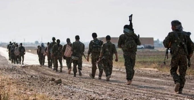 PYD güçleri Haseke yakınlarındaki Şeddadi ilçesinden çekildi