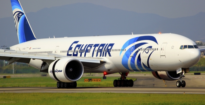 Mısır Havayolları’nda 
250 istifa