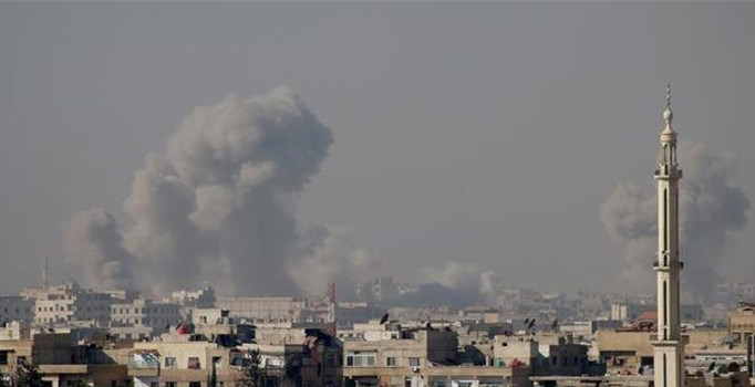 Esed rejiminden Doğu Guta'ya hava saldırıları: 30 sivil ölü