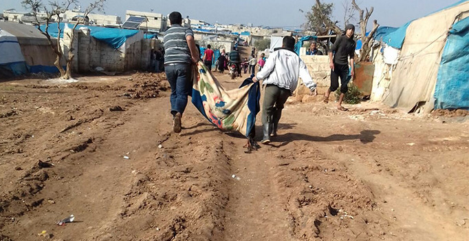 PYD mülteci kampını topa tuttu: 3 ölü, 15 yaralı