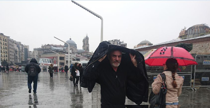 İstanbul'da sağanak yağmur