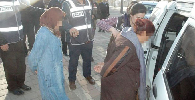 Hırsızlık şüphelileri, izinli polisin takibiyle yakalandı