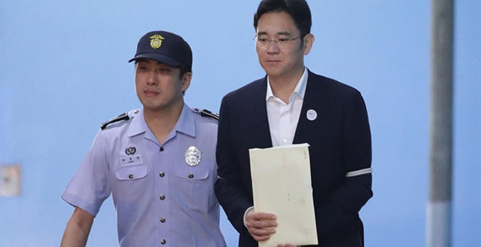 Samsung'un patronu 1 numaralı şüpheli