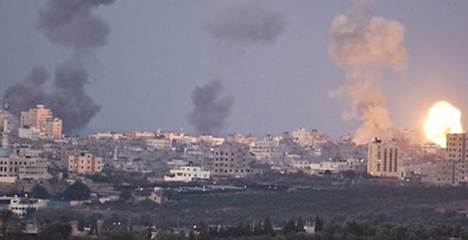 Rusya Azez'de çocuk hastanesinin yakınını vurdu