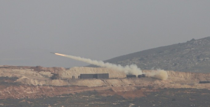 Son dakika! Afrin'de beş köy daha temizlendi, TSK roketlerle hedefleri vurdu