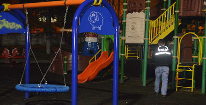 Kütahya'da çocuk oyun parkında dehşet