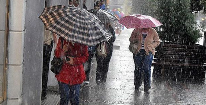 Meteoroloji'den İstanbul'a yağış uyarısı