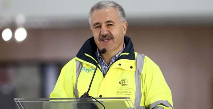 Bakan Arslan'dan 3.Havalimanı açıklaması: 29 ekimde hizmet girecek