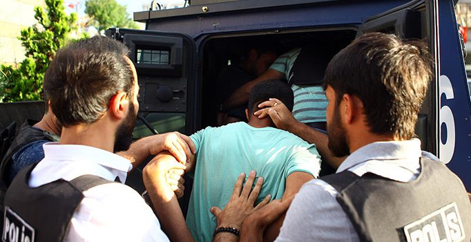 Adalet Bakanı tutuklu sayısını açıkladı