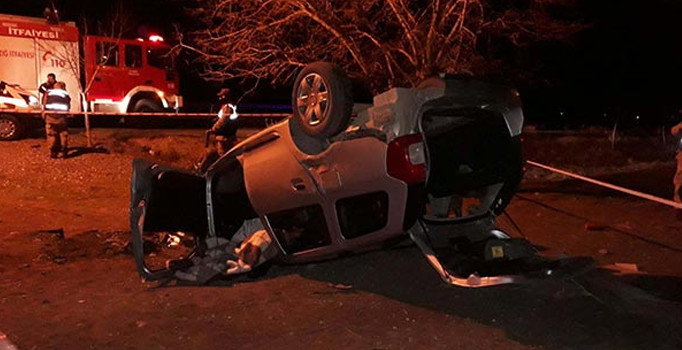 Polislerin bulunduğu araç takla attı: 1'i şehit 2 ölü