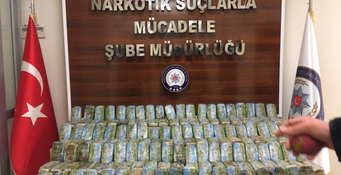 Van'da uyuşturucu operasyonu: 85 kilo eroin ele geçirildi