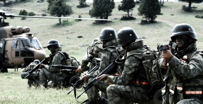 JÖH ve PÖH timleri ant içerek Afrin'e girdi