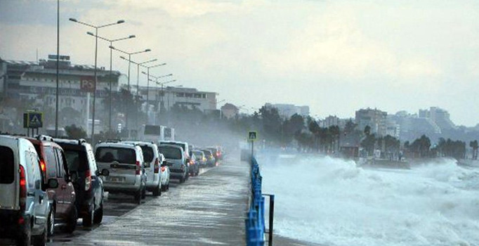 Meteoroloji 3 ili uyardı Şiddetli yağmur ve fırtına geliyor