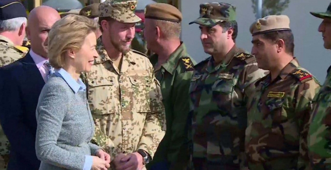 Alman Savunma Bakanı'dan Erbil'e ziyaret