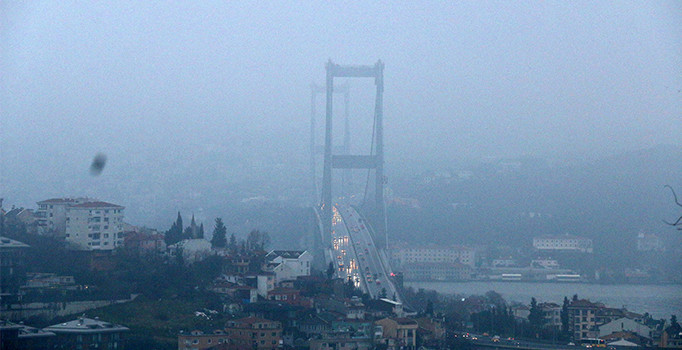 İstanbul'da sis etkili oldu