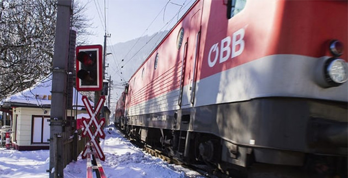 Avusturya’da trenler çarpıştı: 1 ölü, 22 yaralı