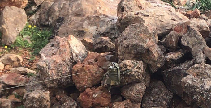 YPG'li teröristler çekildikleri yerlere el bombalarıyla tuzak kuruyor