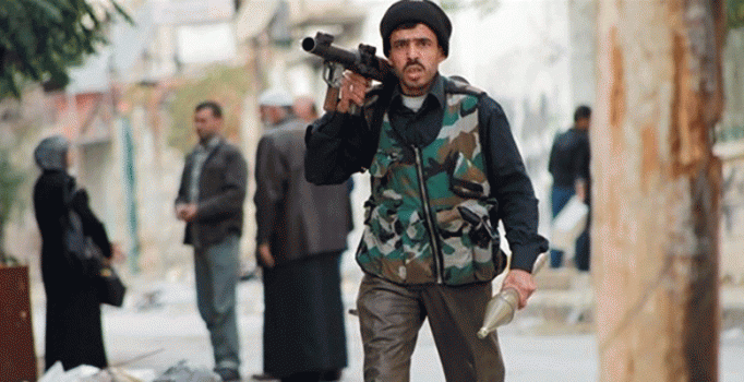 500 muhalif Azez'i korumak için Türkiye üzerinden Suriye'ye geçti