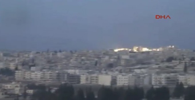 Rus uçaklarının Halep bombardımanı görüntülendi