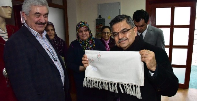 Başkan Yağcı’dan Osmanlı Kültür ve El Sanatları Merkezine ziyaret