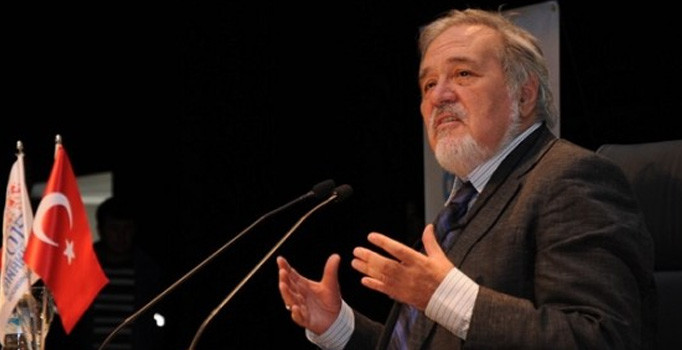 İlber Ortaylı'dan İstiklal Marşı yorumu