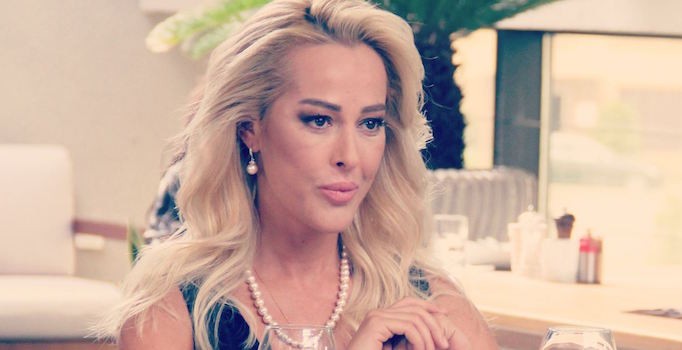 Helin Avşar, bir aylık sevgilisi ile evleniyor