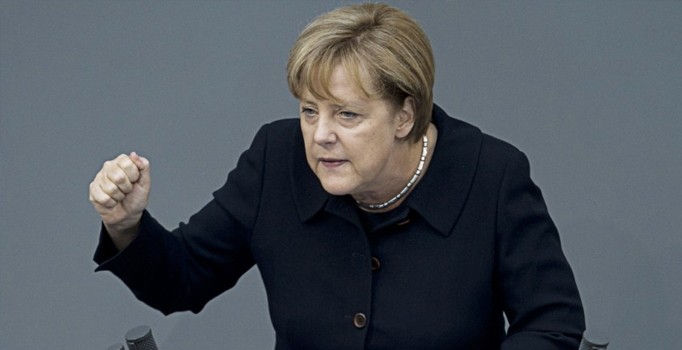 Angela Merkel'den Ankara saldırısına kınama