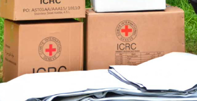 Afrin'deki PYD/PKK sığınaklarında Kızılhaç yardımı bulundu