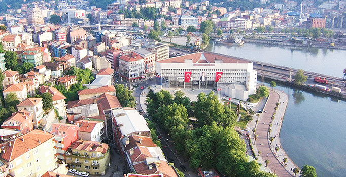 Dar gelirli ev müteahhit lüks alıcı arıyor