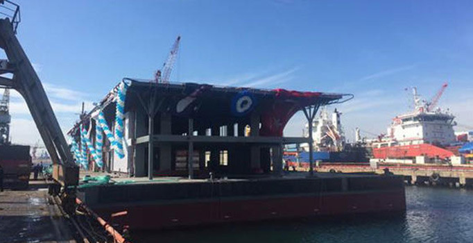 Karaköy İskelesi Tuzla'da suya indirildi
