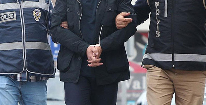 FETÖ sanığı eski savcıya 6 yıl 10 ay hapis