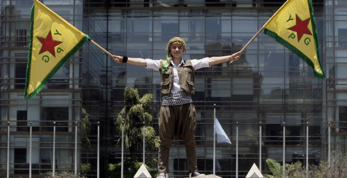 PYD Azez'e saldırıyor, ABD'den ses yok