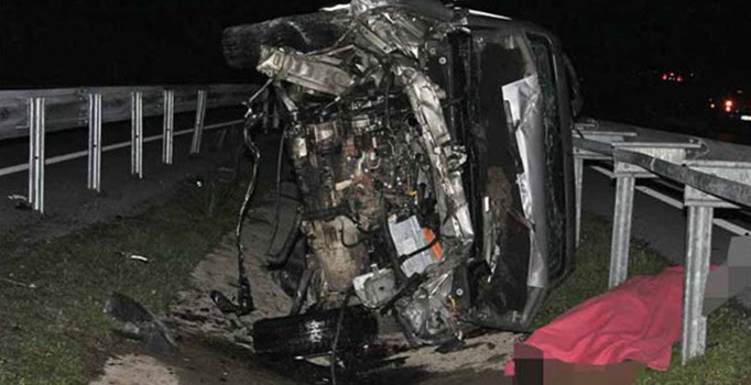 Aydın'da otomobil bariyerlere çarptı: 1 ölü