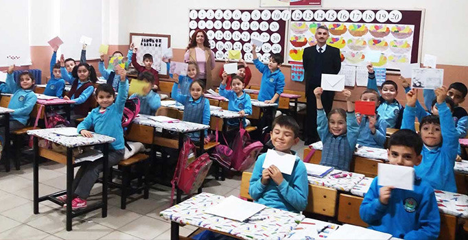 Minik öğrenciler Afrin'e mektup yolladı