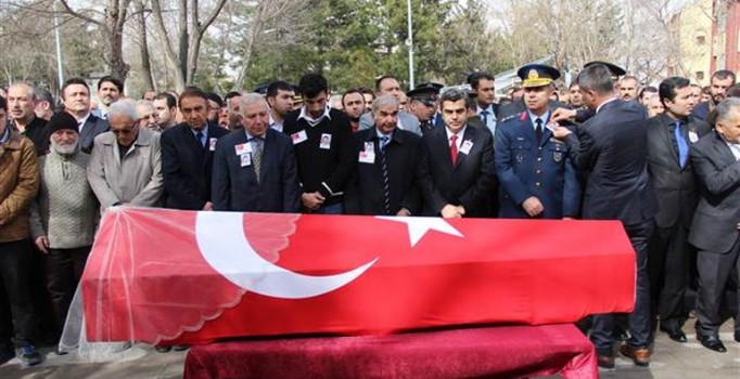 Ankara saldırısında şehit olan Ayşegül Pürnek Kayseri'de toprağa verildi