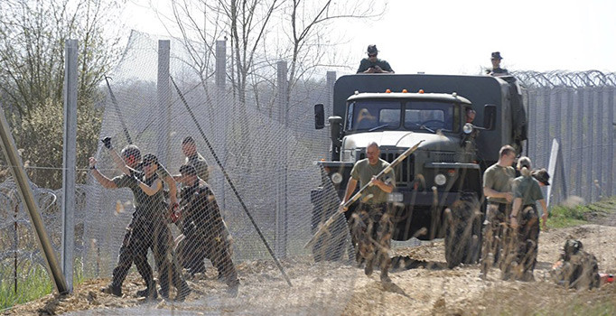 Macaristan'da sığınmacı krizi nedeniyle ilan edilen OHAL uzatılıyor