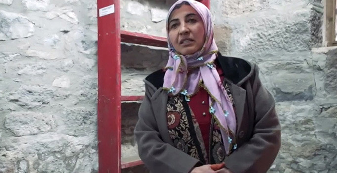 Zümran Ömür sosyal medyayı salladı