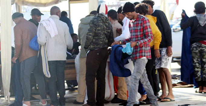 Balıkesir'de 55 kaçak göçmen yakalandı