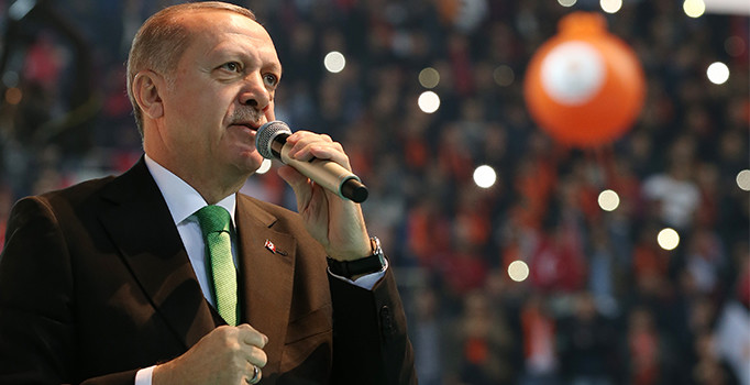 Cumhurbaşkanı Erdoğan: İlaç sanayisinde darbeler yedik