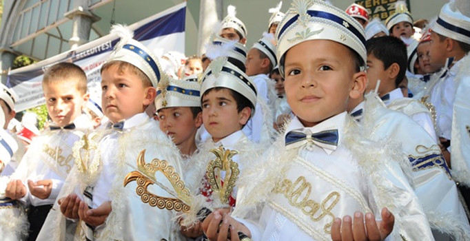İzlanda sünneti yasaklamaya hazırlanıyor