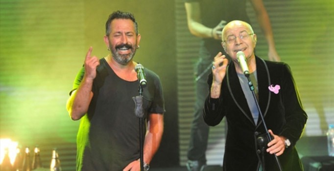 Cem Yılmaz'dan evlilik açıklaması: Sütten ağzım yandı