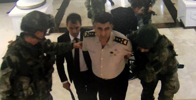 Emekli Orgeneral 15 Temmuz gecesini anlattı: Hain bakışlarını asla unutamıyorum