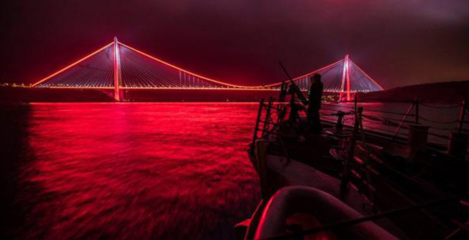 ABD donanmasından dikkat çeken Yavuz Sultan Selim Köprüsü paylaşımı