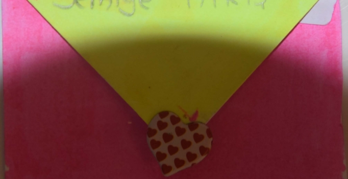 Reyhanlı'da minik öğrencilerden Mehmetçiğe mektup