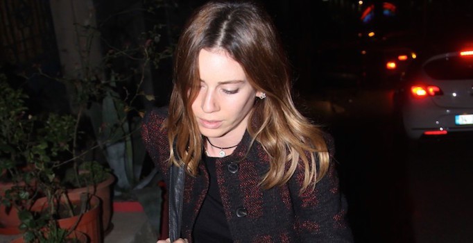 Sinem Kobal'ın oynadığı Yüz Yüze yayından kaldırıldı