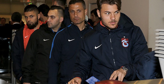 Trabzonspor eksik kadrosuyla İstanbul'a geldi