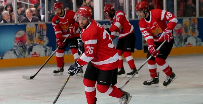 Zeytinburnu'na mobil buz pisti